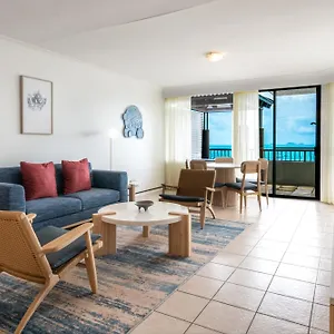 At Water's Edge 4*, Airlie Beach Australia
