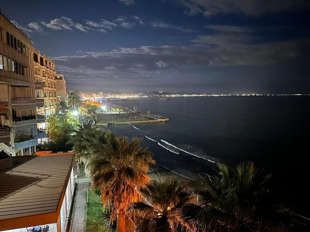 Beach Front Superior Apartment Durrës Albanie